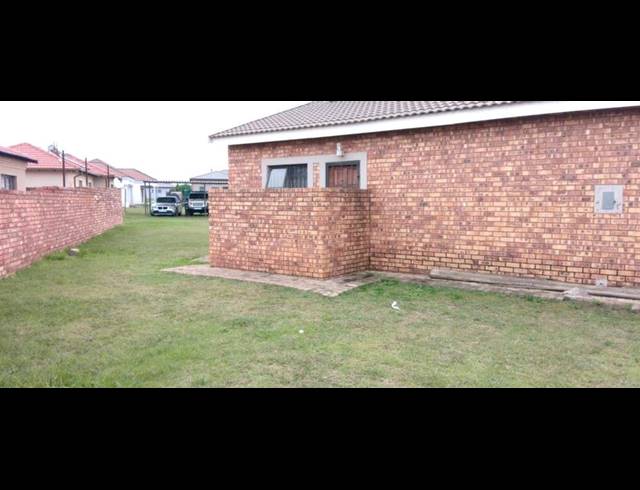 3 BEDROOM HOUSE FOR SALE IN STRUBENVALE